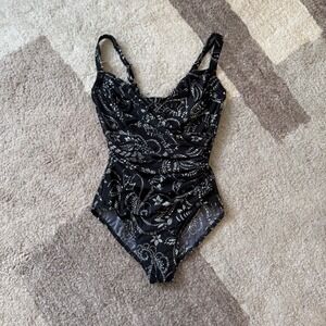 Miraclesuit Womens Black White Paisley Floral One Piece Swimsuit Ruching 10